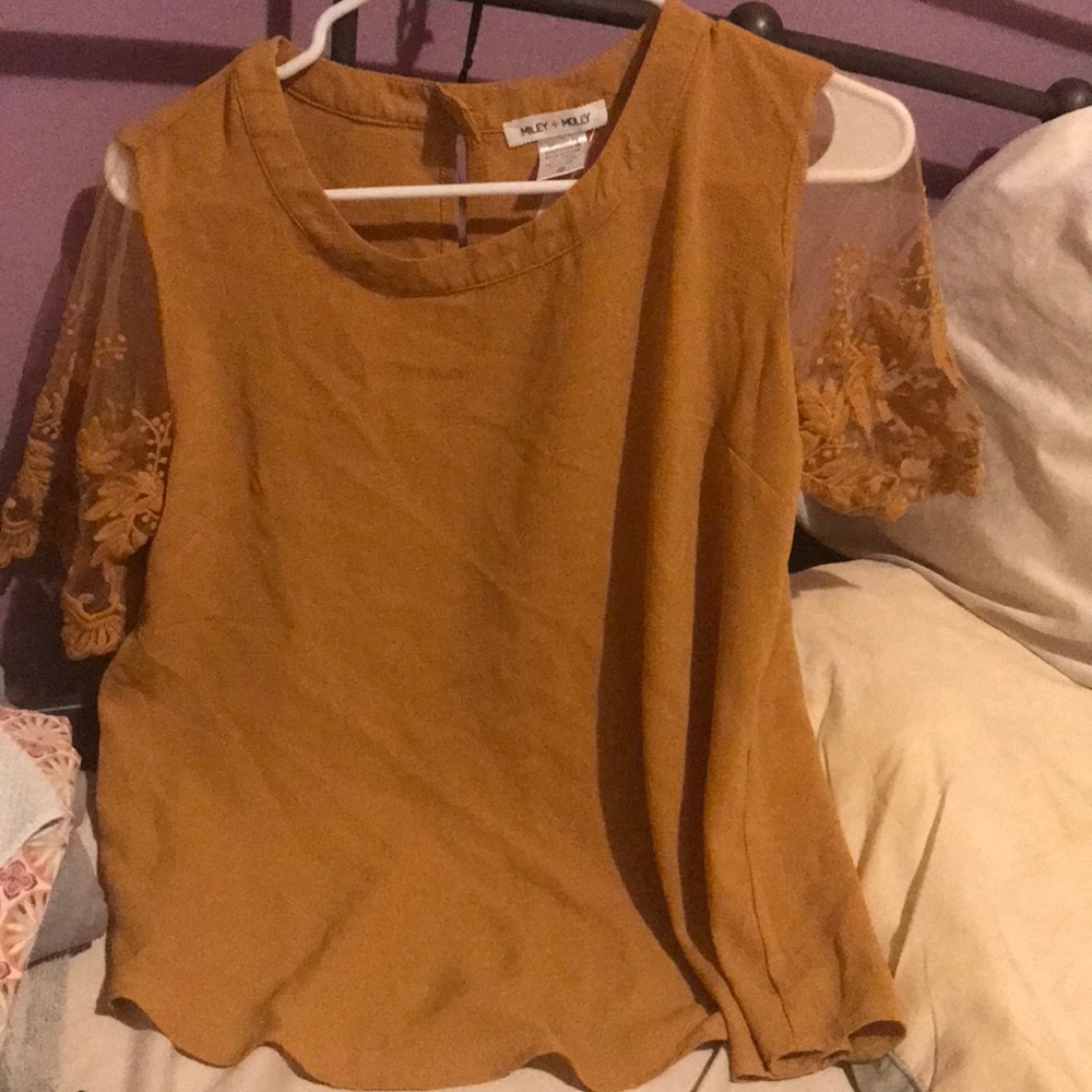 Round neck top